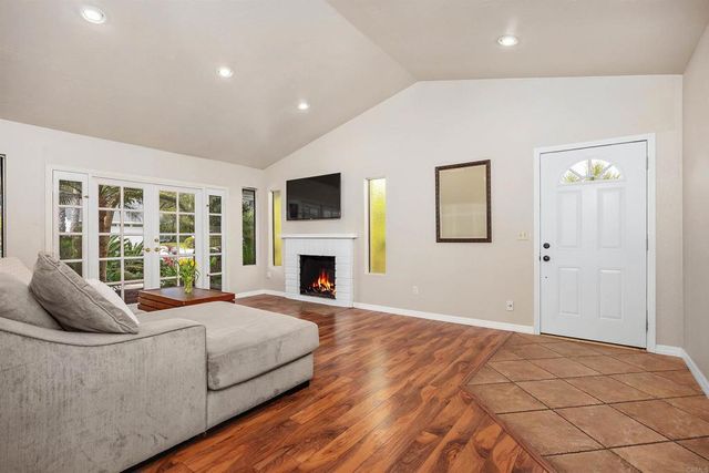 1733 SCHOONER WAY, Carlsbad, CA 92008
