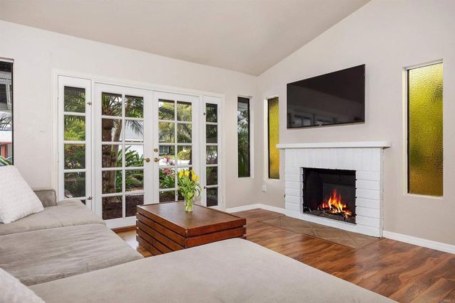 1733 SCHOONER WAY, Carlsbad, CA 92008