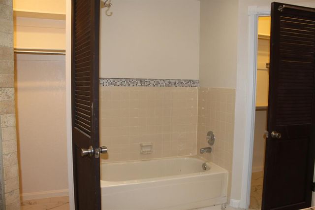 9720 Rail road Road, Oklahoma City, OK 73130