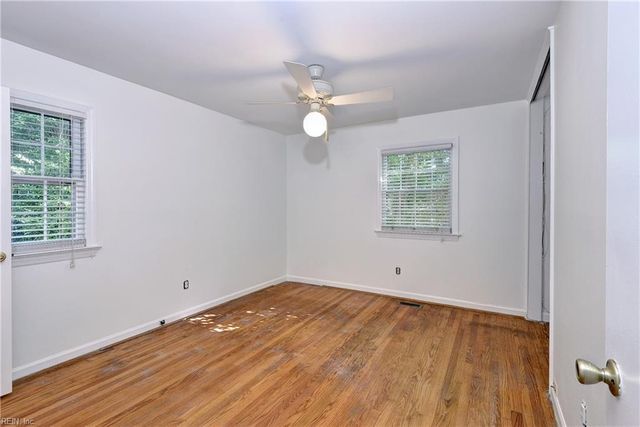 3 Bonnie LN, Newport News, VA 23606