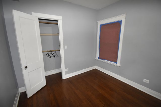 5742 S Artesian Avenue 2, Chicago, IL 60629