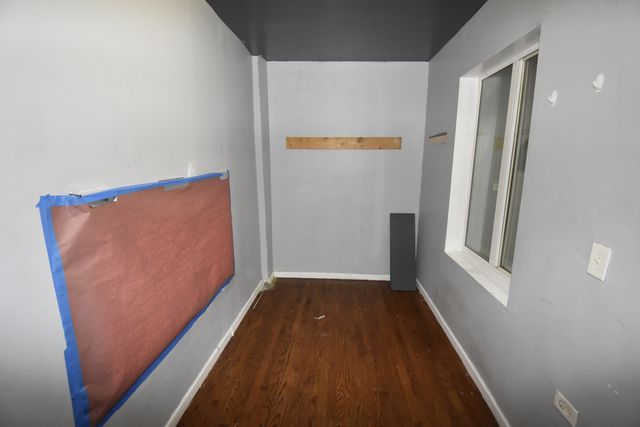 5742 S Artesian Avenue 2, Chicago, IL 60629