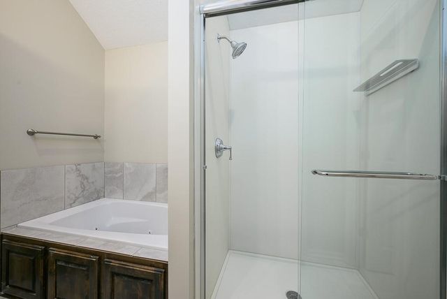 23576 235th Street, Leavenworth, KS 66048