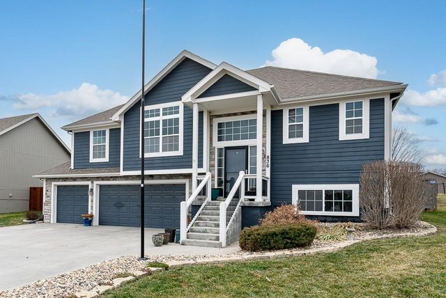 23576 235th Street, Leavenworth, KS 66048