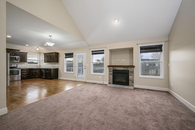 23576 235th Street, Leavenworth, KS 66048