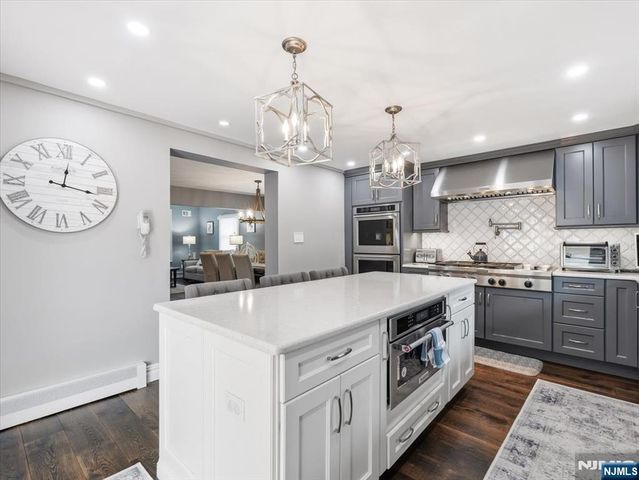 42 Winslow Terrace, Fair Lawn, NJ 07410