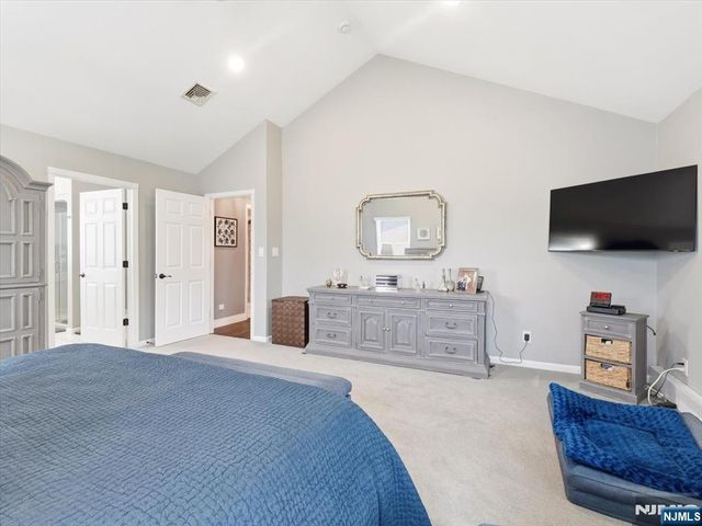 42 Winslow Terrace, Fair Lawn, NJ 07410