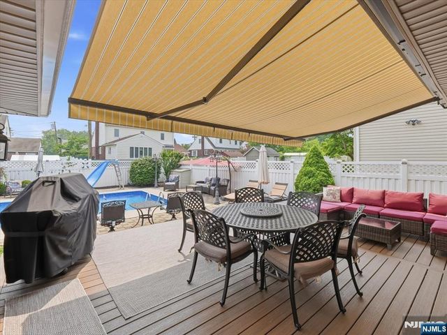 42 Winslow Terrace, Fair Lawn, NJ 07410