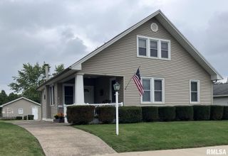 1516 CHESTNUT Street, Quincy, IL 62301