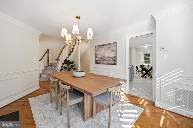 8143 MADRILLON CT, Vienna, VA 22182