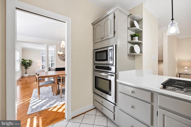 8143 MADRILLON CT, Vienna, VA 22182
