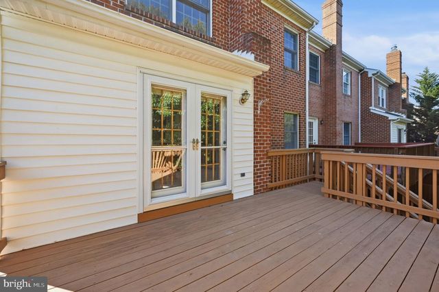 8143 MADRILLON CT, Vienna, VA 22182