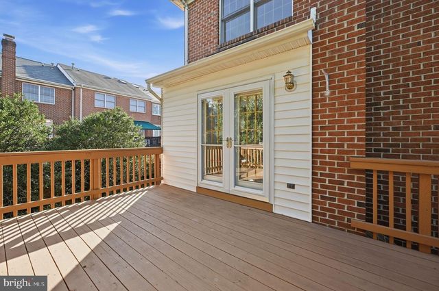 8143 MADRILLON CT, Vienna, VA 22182