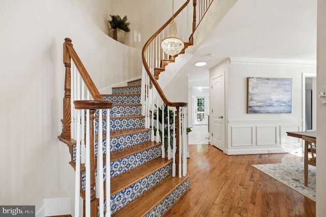 8143 MADRILLON CT, Vienna, VA 22182