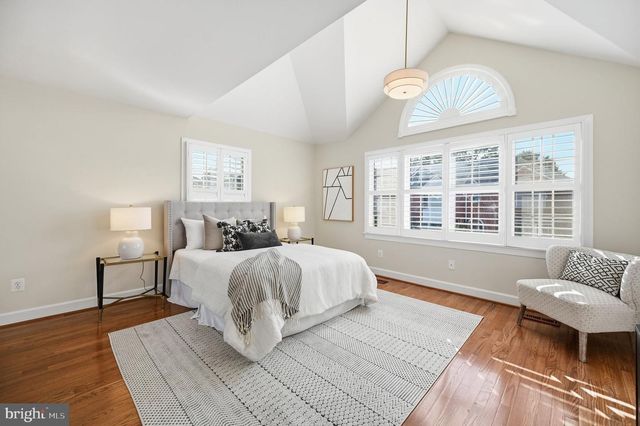 8143 MADRILLON CT, Vienna, VA 22182