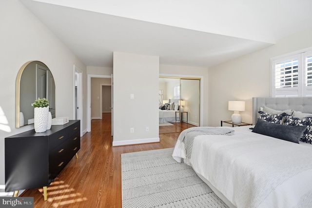 8143 MADRILLON CT, Vienna, VA 22182