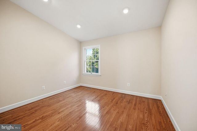 8143 MADRILLON CT, Vienna, VA 22182