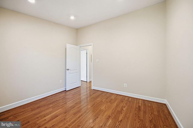 8143 MADRILLON CT, Vienna, VA 22182