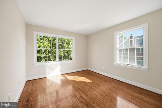 8143 MADRILLON CT, Vienna, VA 22182