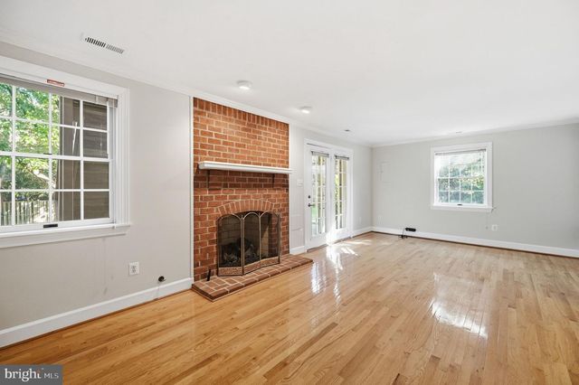 8143 MADRILLON CT, Vienna, VA 22182