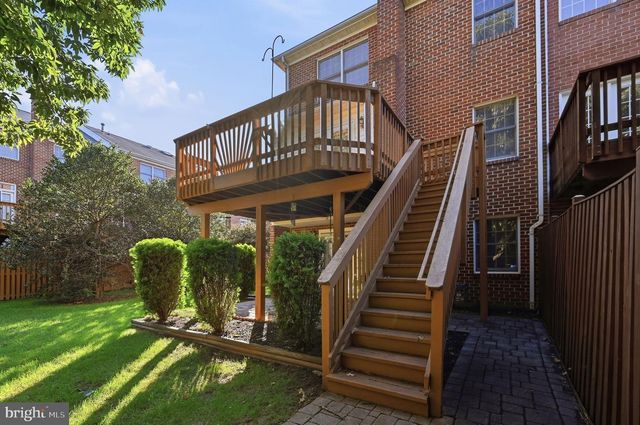 8143 MADRILLON CT, Vienna, VA 22182
