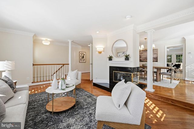 8143 MADRILLON CT, Vienna, VA 22182