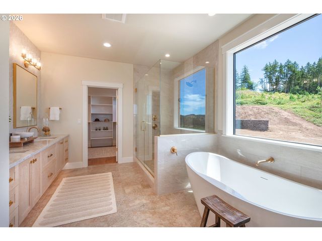 28356 Siesta Ln, Eugene, OR 97402
