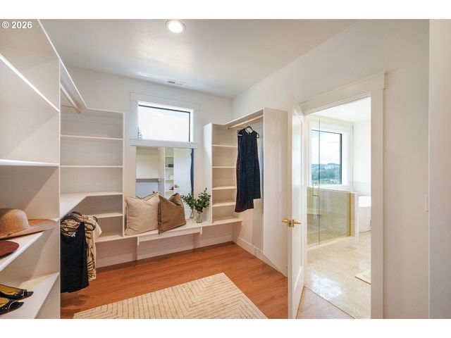 28356 Siesta Ln, Eugene, OR 97402