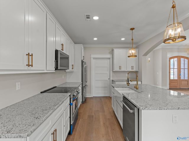 205 Bentbrook Drive, Albertville, AL 35950