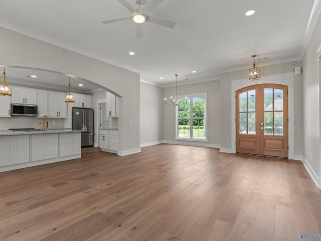 205 Bentbrook Drive, Albertville, AL 35950