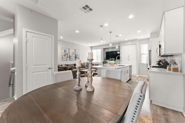 1291 Via Lucero, Oceanside, CA 92056