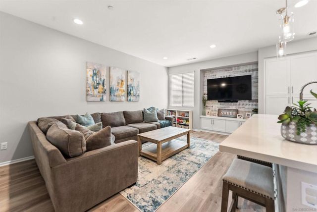 1291 Via Lucero, Oceanside, CA 92056