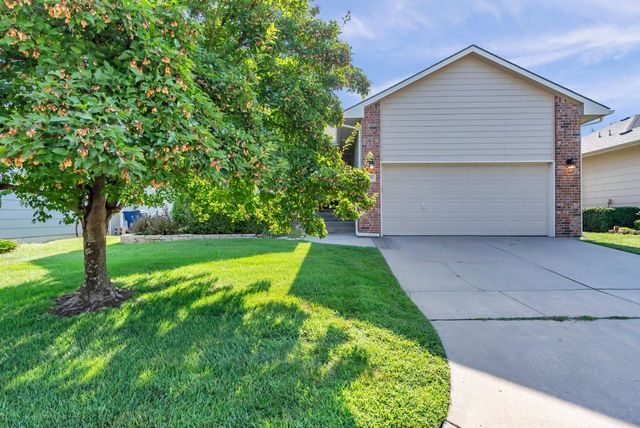 110 N Castle Rock St, Wichita, KS 67230