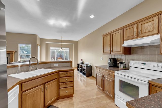 110 N Castle Rock St, Wichita, KS 67230