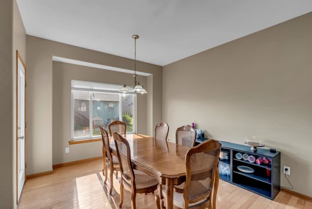 110 N Castle Rock St, Wichita, KS 67230