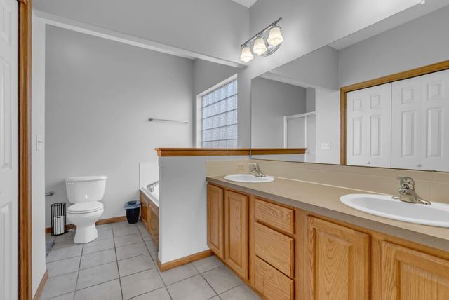 110 N Castle Rock St, Wichita, KS 67230