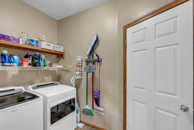 110 N Castle Rock St, Wichita, KS 67230