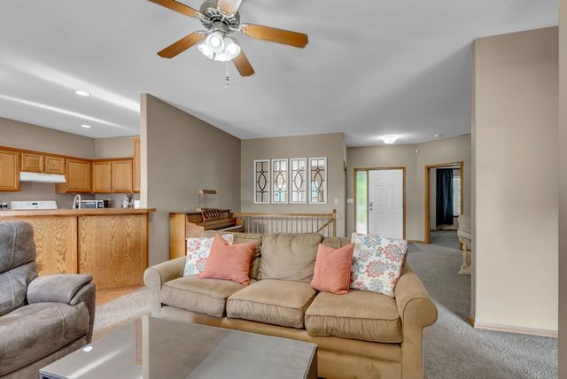 110 N Castle Rock St, Wichita, KS 67230