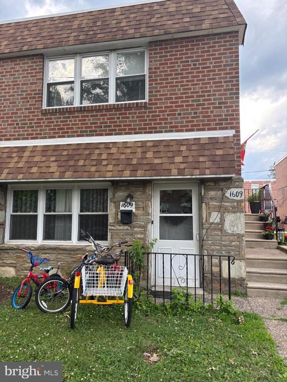 1609 BORBECK AVE, Philadelphia, PA 19111