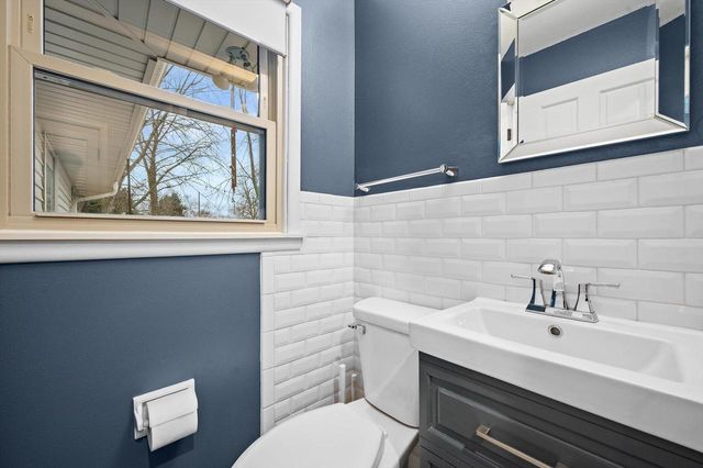 S68W12977 Camilla DRIVE, Muskego, WI 53150