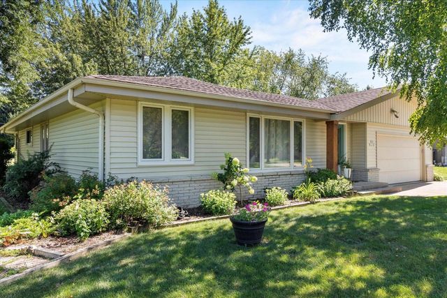 S68W12977 Camilla DRIVE, Muskego, WI 53150