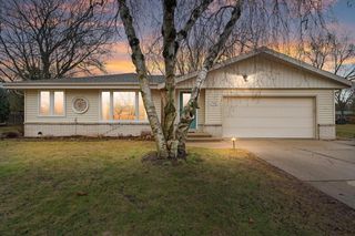 S68W12977 Camilla DRIVE, Muskego, WI 53150