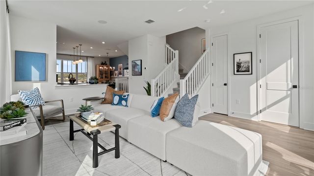 15213 GROVESIDE ROAD, Winter Garden, FL 34787