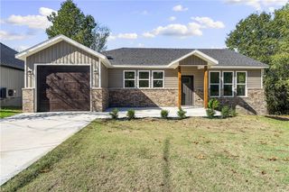 11 Lathrop Drive, Bella Vista, AR 72715