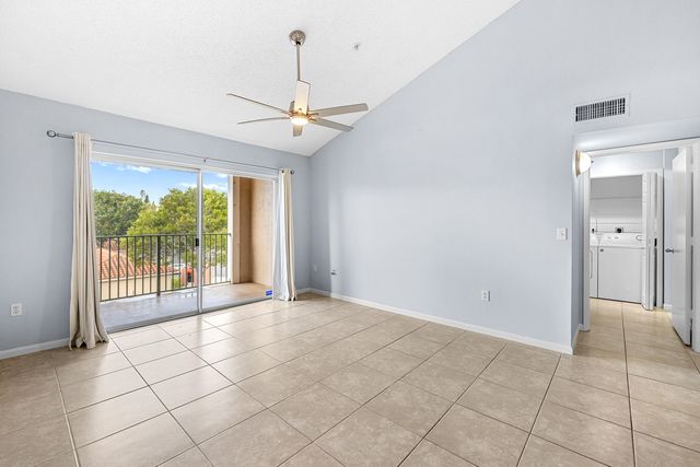 7856 Sonoma Springs Circle 305, Lake Worth, FL 33463