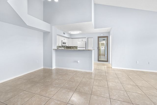 7856 Sonoma Springs Circle 305, Lake Worth, FL 33463