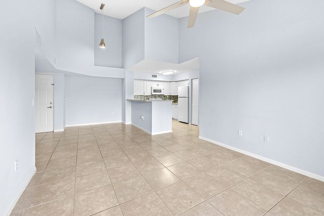 7856 Sonoma Springs Circle 305, Lake Worth, FL 33463