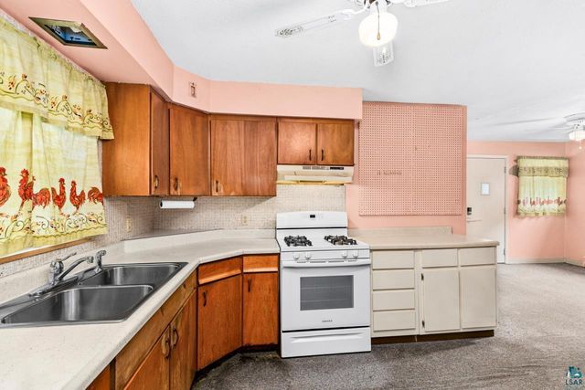 703 E 5th St, Superior, WI 54880