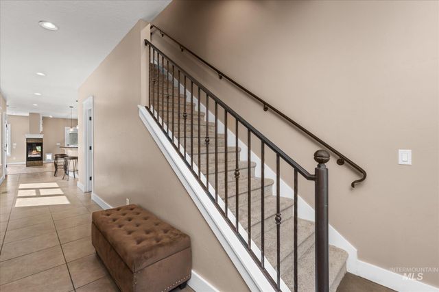 2655 E Piccadilly Ln, Eagle, ID 83616