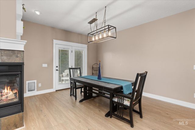 2655 E Piccadilly Ln, Eagle, ID 83616